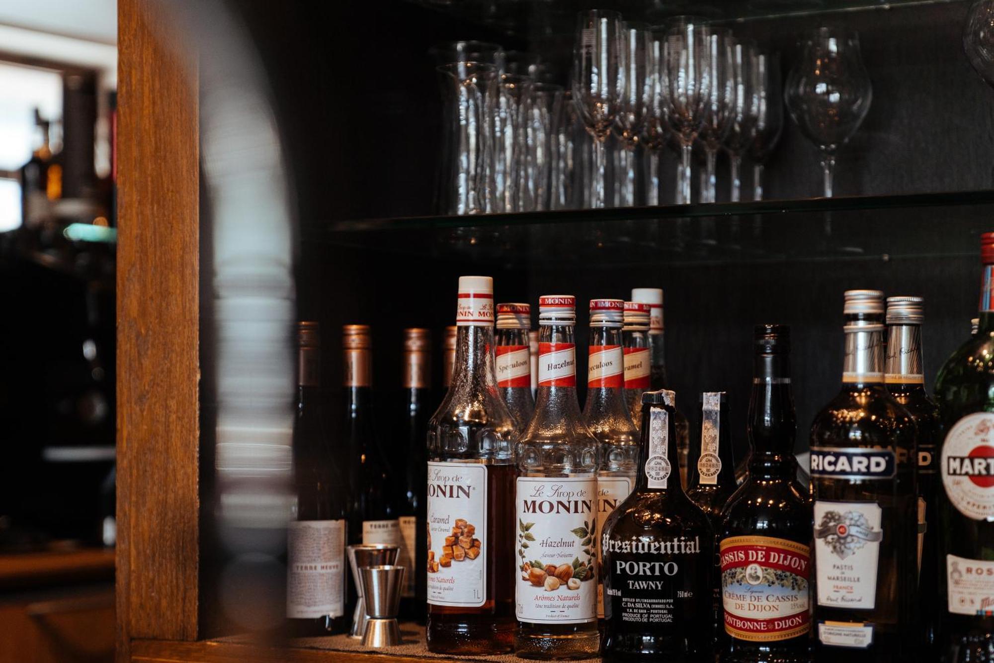 Hotel Brasserie De Beiaard 托尔豪特 外观 照片